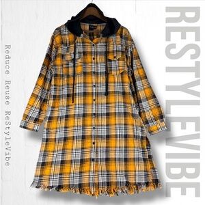 RISEN Women’s Size S Shirt Shacket Flannel Button Down Long Plaid NWT Fringe NEW